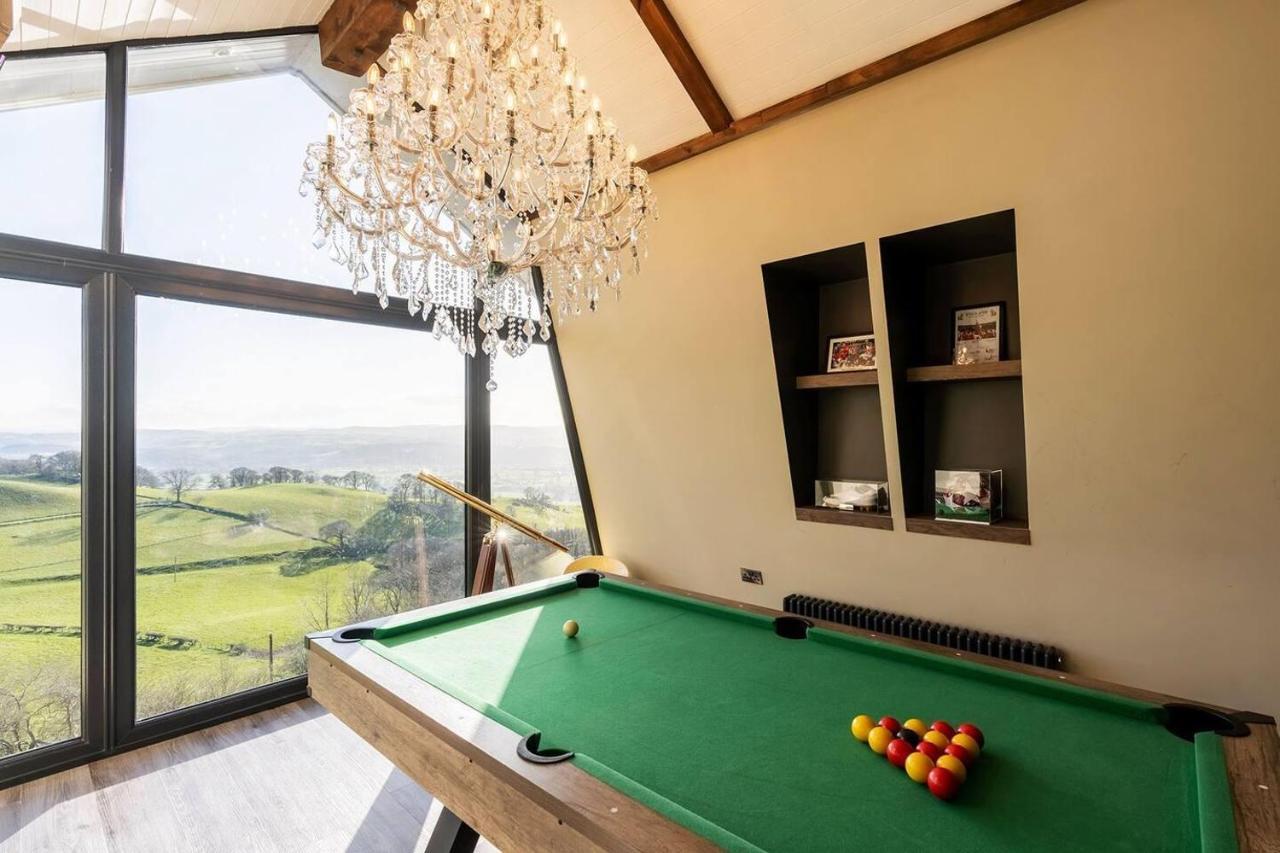 Clwyd Gate Manor Pool Sauna Hottub Cave Wales Ruthin Bagian luar foto