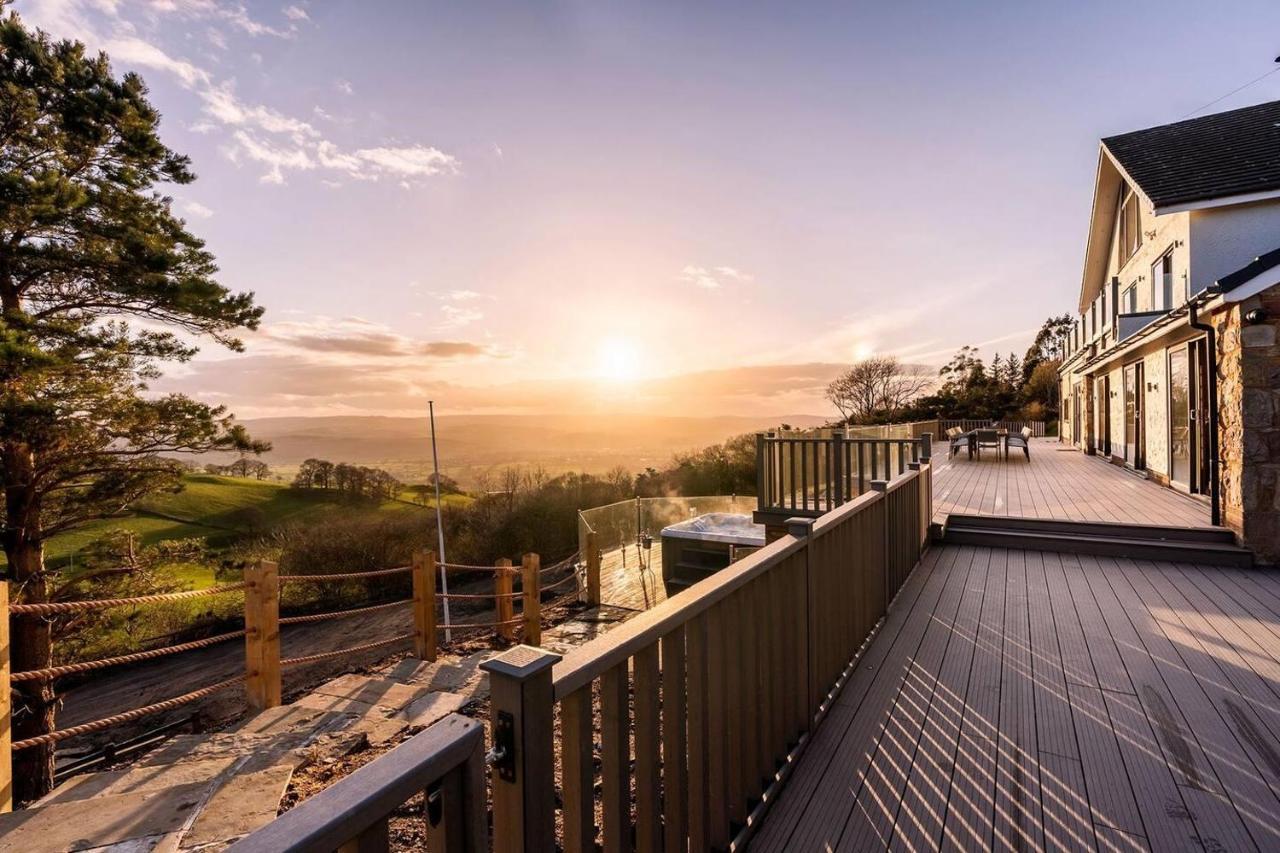Clwyd Gate Manor Pool Sauna Hottub Cave Wales Ruthin Bagian luar foto