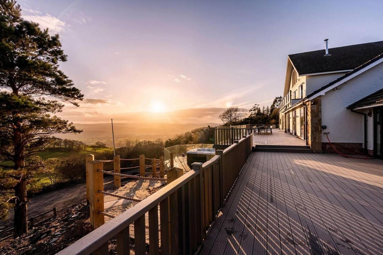 Clwyd Gate Manor Pool Sauna Hottub Cave Wales Ruthin Bagian luar foto